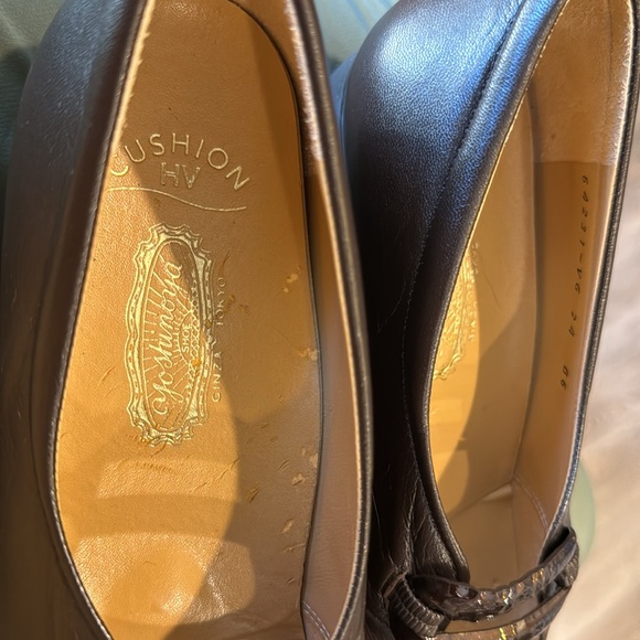 Ginza Yoshinoya Vintage Brown Leather Pumps - Picture 7 of 8